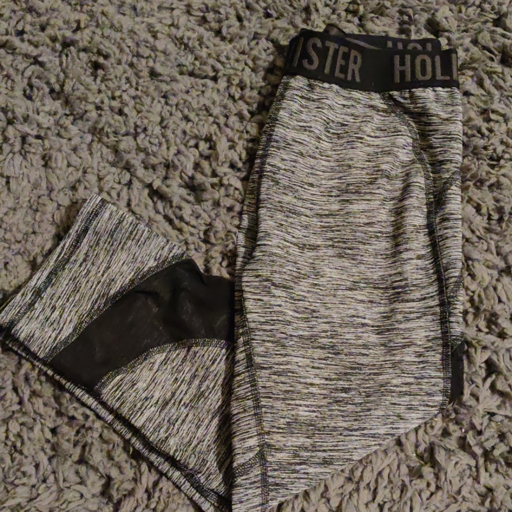 Hollister active Capri